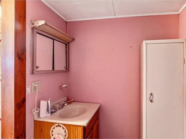 $249,995 | 19 North Elm Street, St. Albans, VT 05478