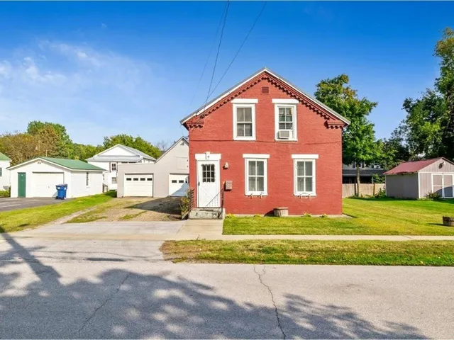 $249,995 | 19 North Elm Street, St. Albans, VT 05478