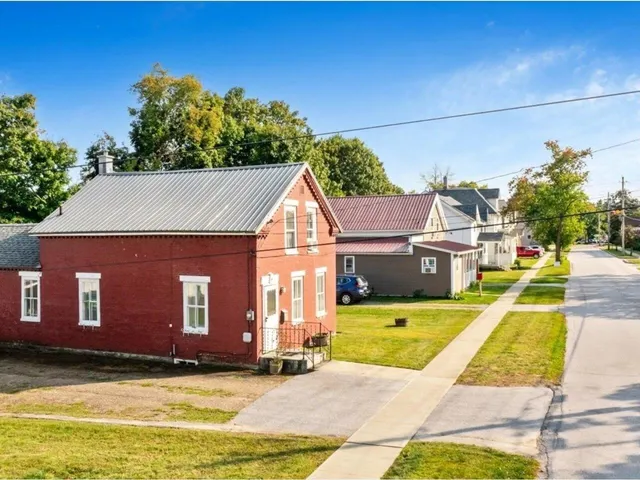 $249,995 | 19 North Elm Street, St. Albans, VT 05478