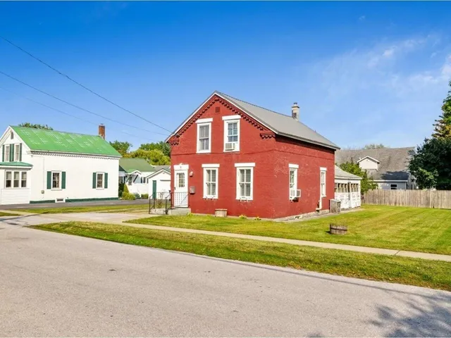 $249,995 | 19 North Elm Street, St. Albans, VT 05478