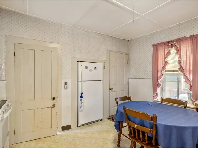 $249,995 | 19 North Elm Street, St. Albans, VT 05478