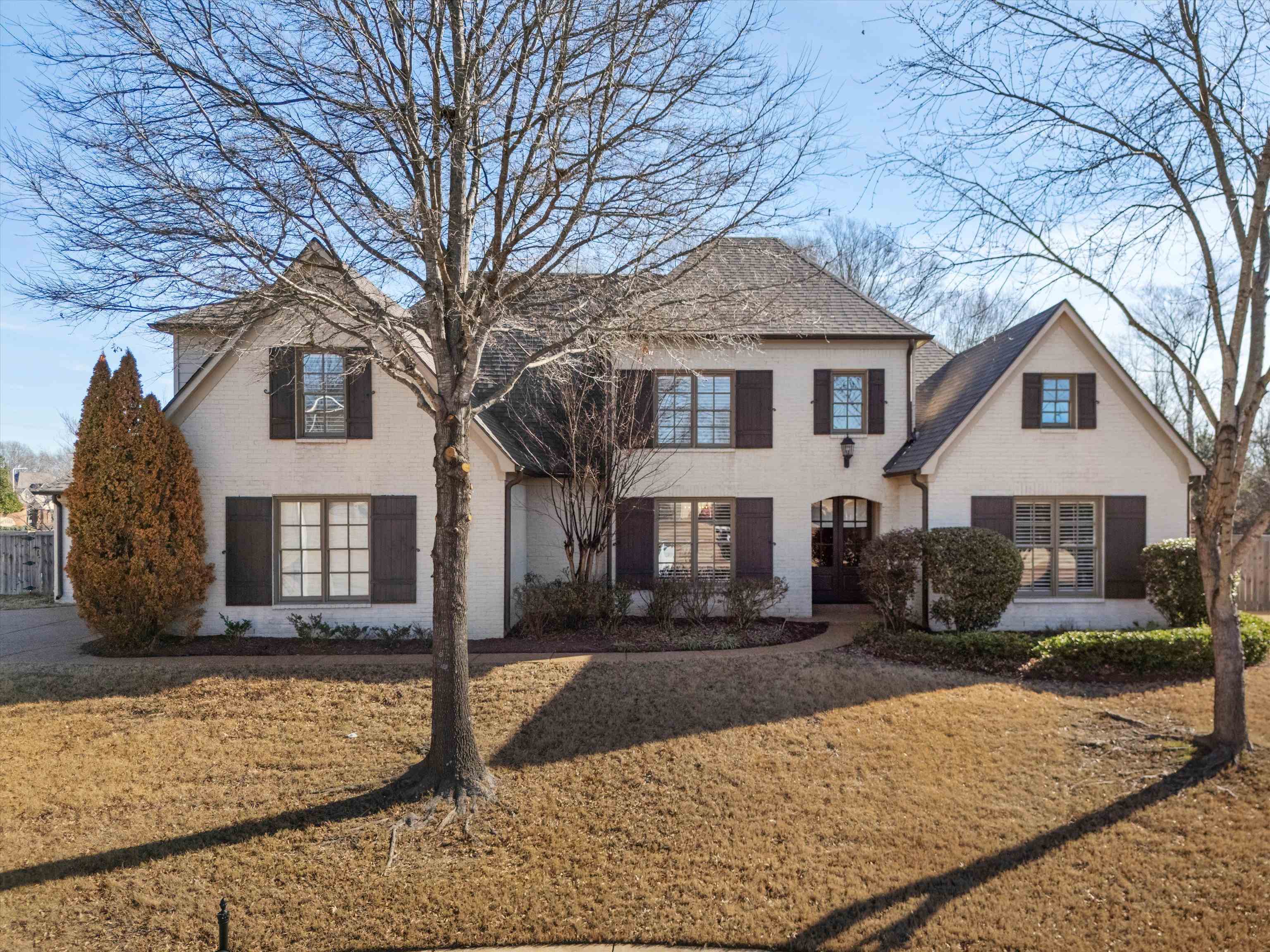 639 Critz Cove Collierville, TN 38017 - Photo 5 of 40 a front view of a house with a yard