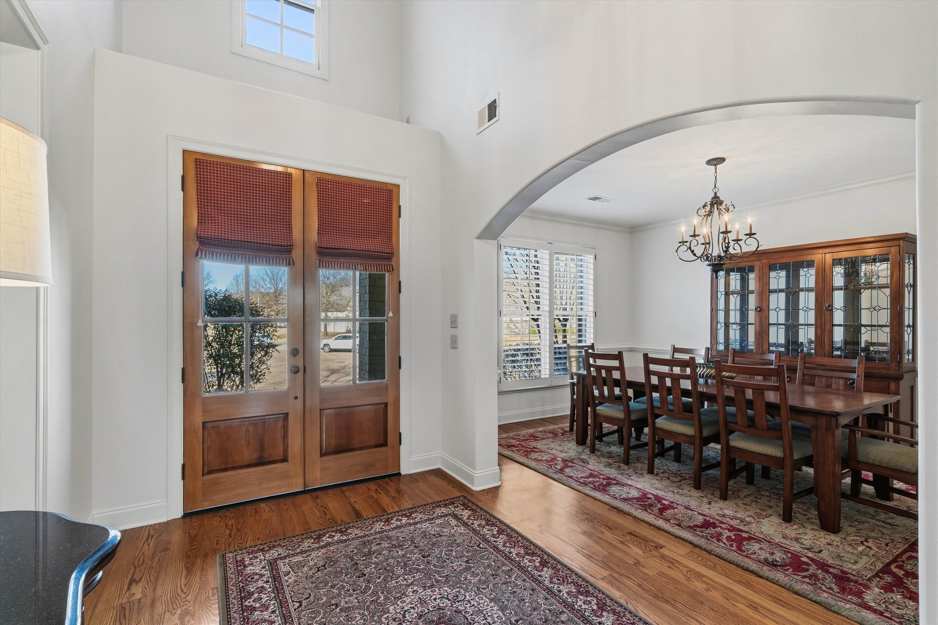 639 Critz Cove Collierville, TN 38017 - Photo 8 of 40 a living room with furniture