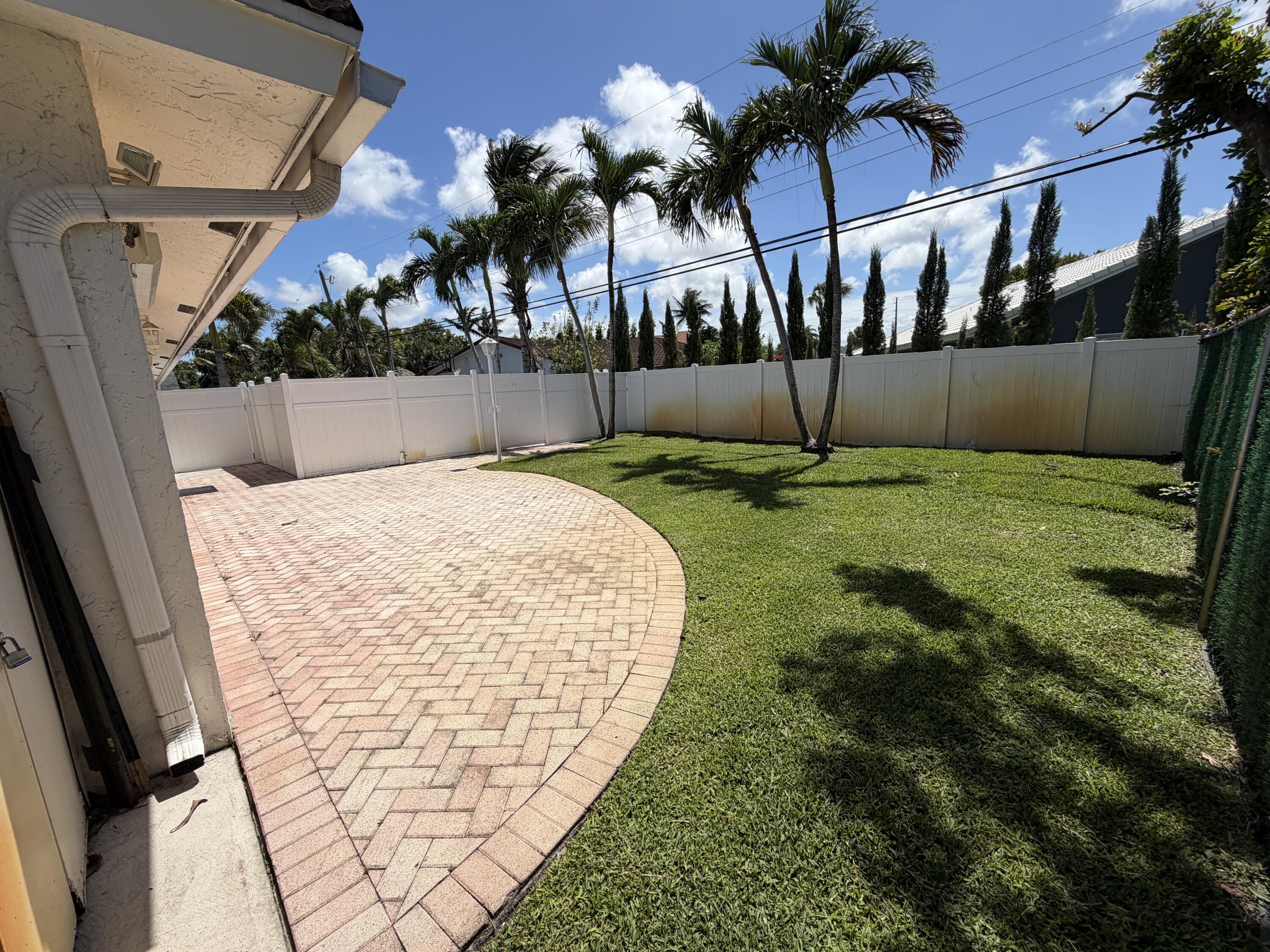 499 West Conference Drive Boca Raton, FL 33486 - Photo 23 of 24 IMG_1778