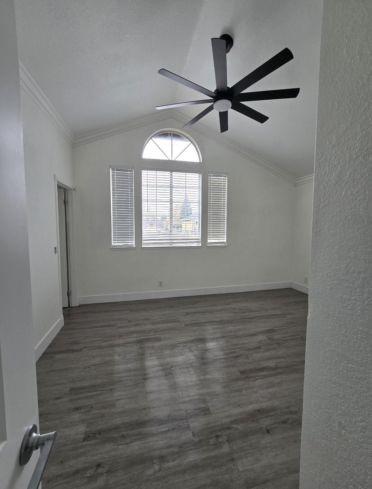 454 Alamine Drive Redding, CA 96003 - Photo 19 of 28 a view of an empty room with a window
