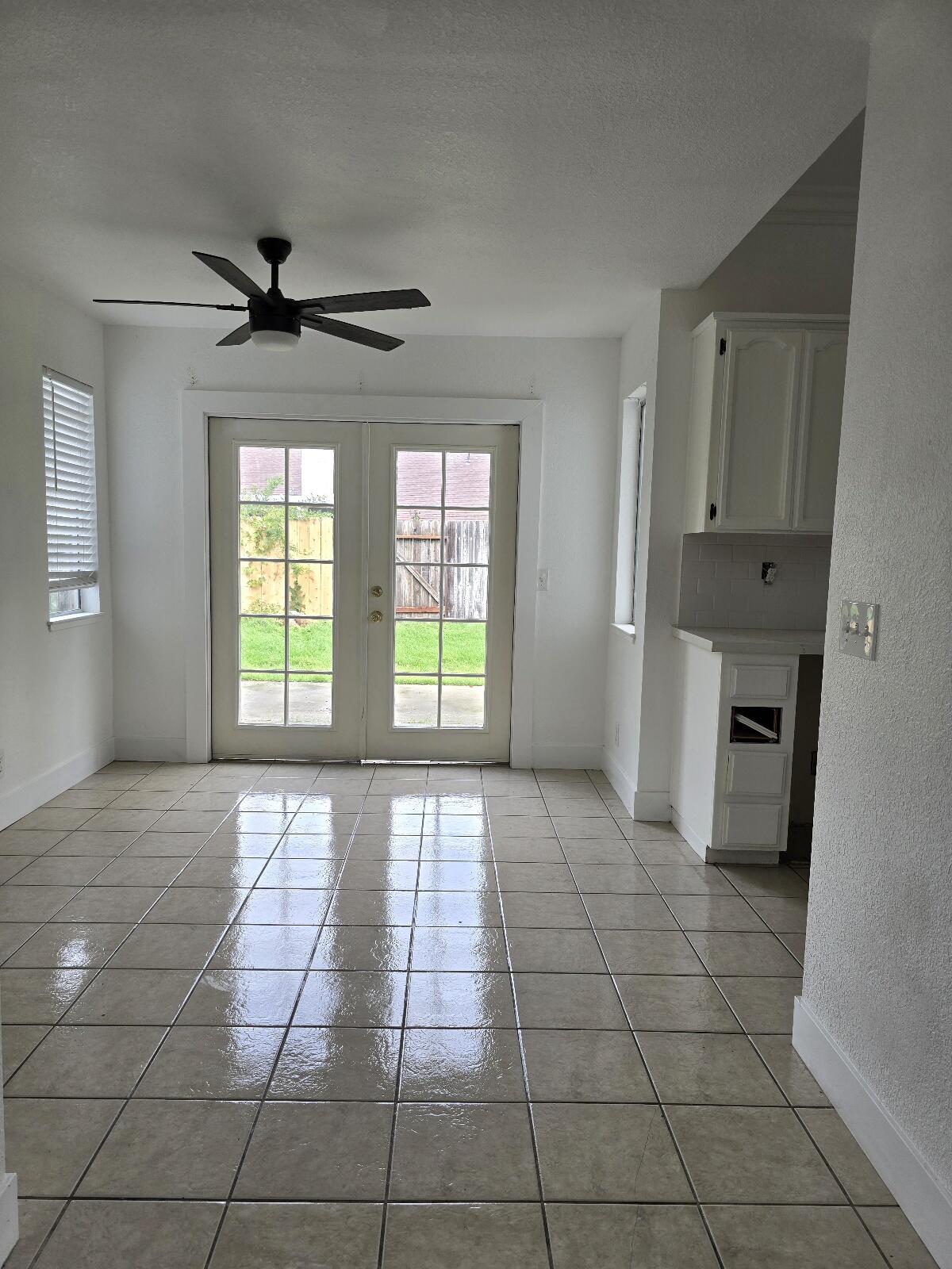 454 Alamine Drive Redding, CA 96003 - Photo 8 of 28 a view of an empty room with a window