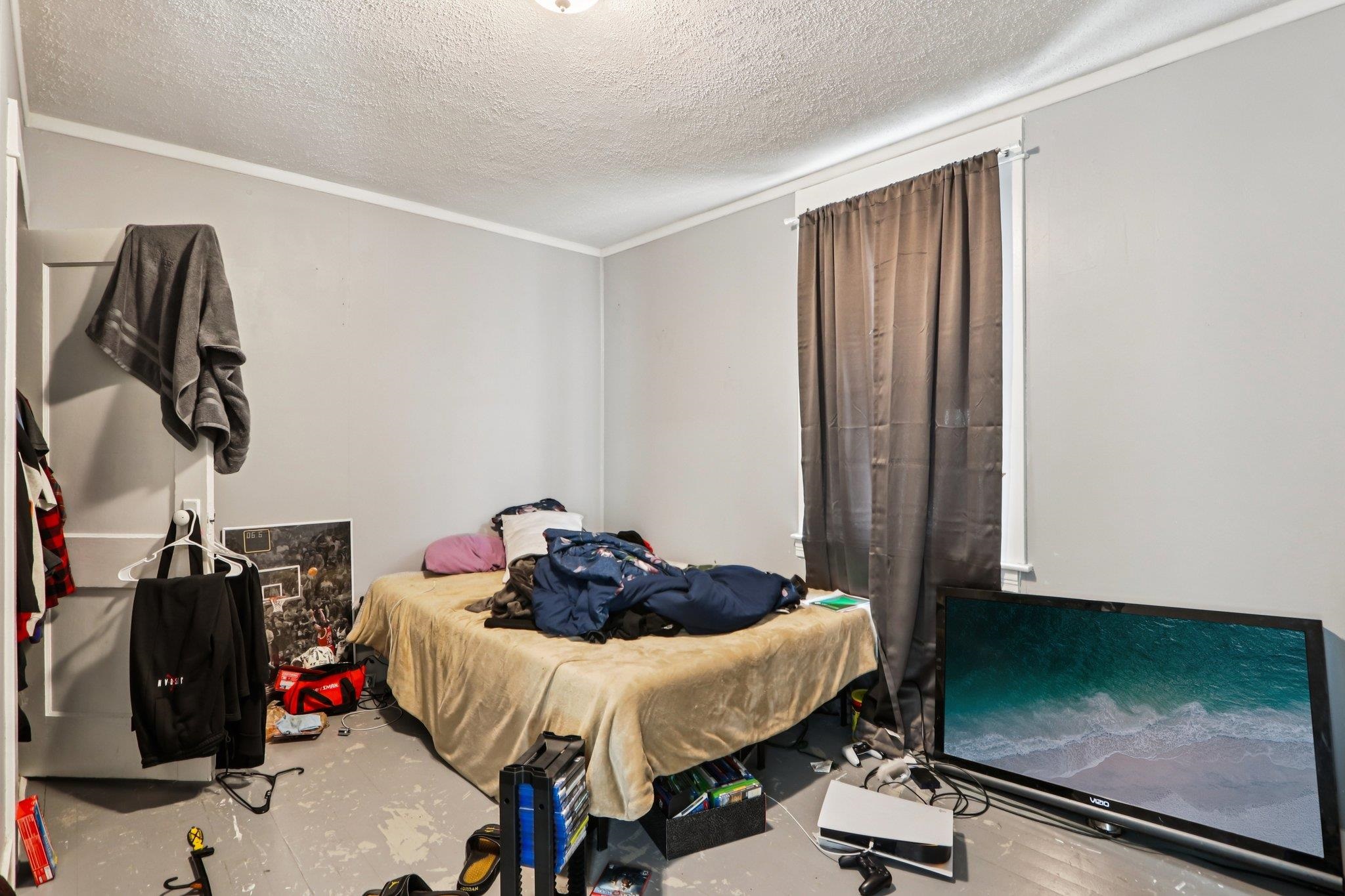 424 Cedar Street Manchester, NH 03103 - Photo 15 of 34