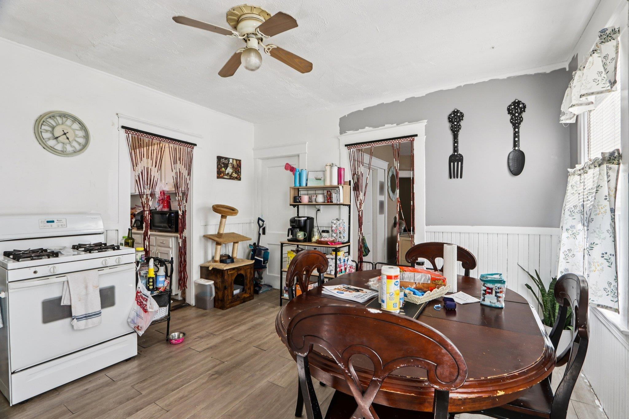 424 Cedar Street Manchester, NH 03103 - Photo 17 of 34