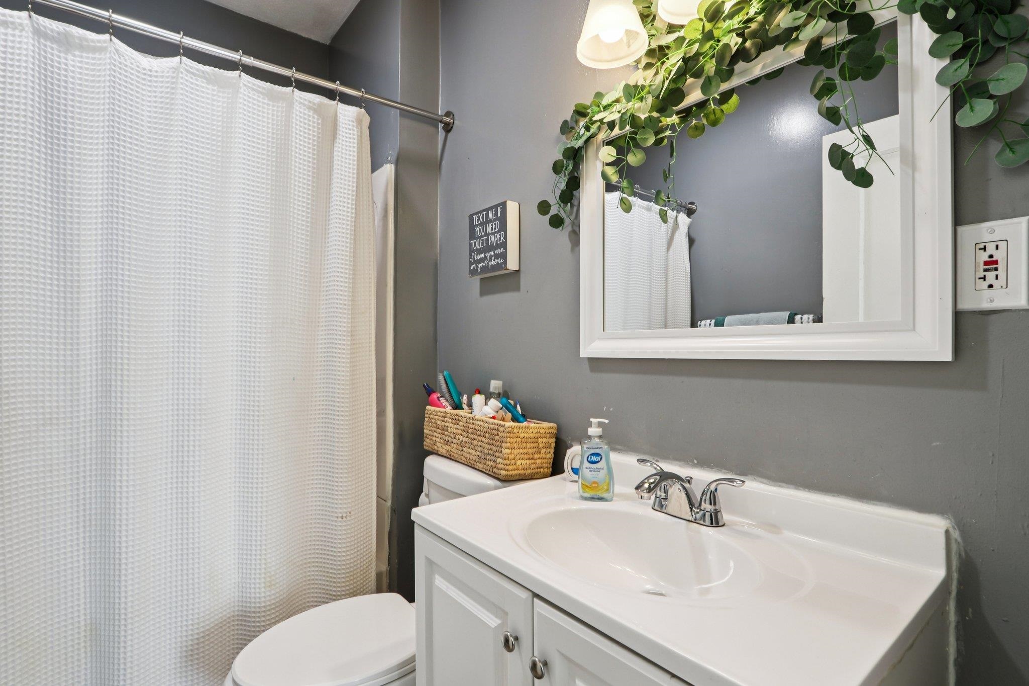 424 Cedar Street Manchester, NH 03103 - Photo 21 of 34