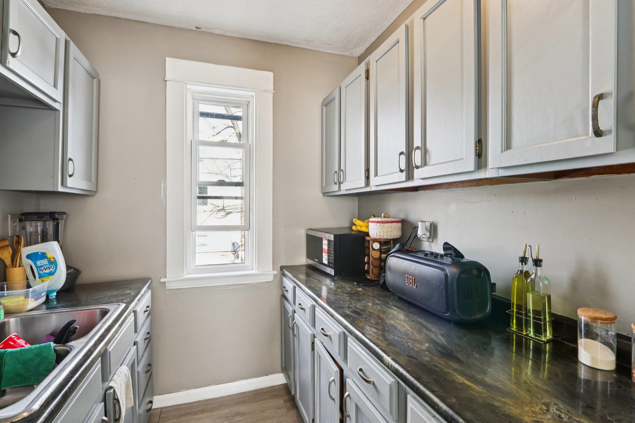 424 Cedar Street Manchester, NH 03103 - Photo 27 of 34