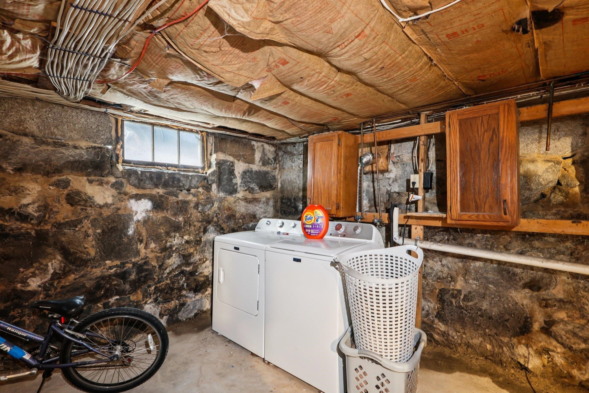 424 Cedar Street Manchester, NH 03103 - Photo 33 of 34