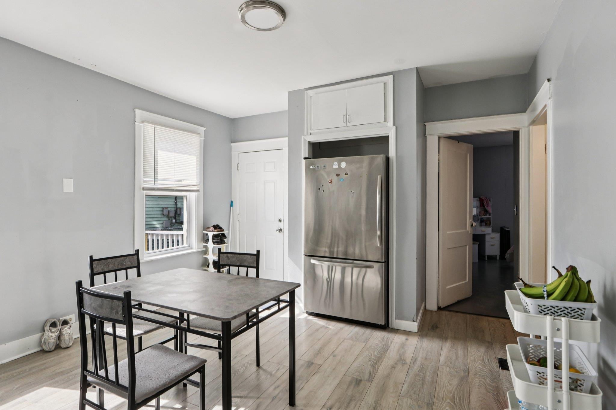 424 Cedar Street Manchester, NH 03103 - Photo 4 of 34