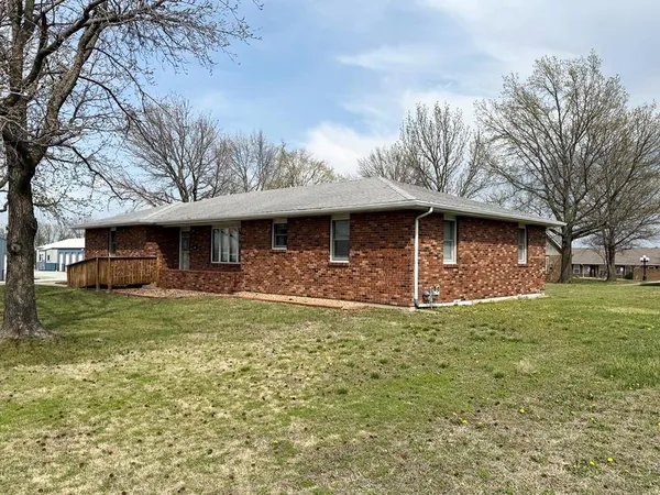 $167,900 | 1303 South Forest Street, El Dorado Springs, MO 64744