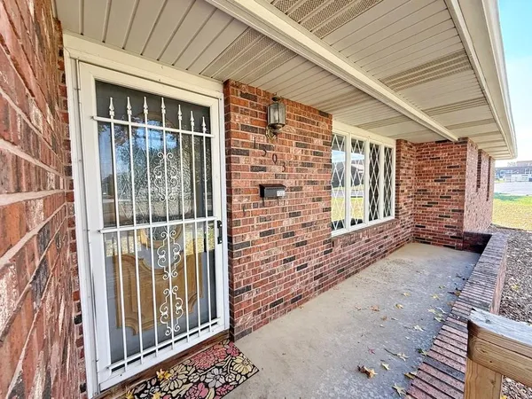 $167,900 | 1303 South Forest Street, El Dorado Springs, MO 64744