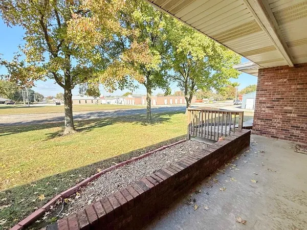 $167,900 | 1303 South Forest Street, El Dorado Springs, MO 64744