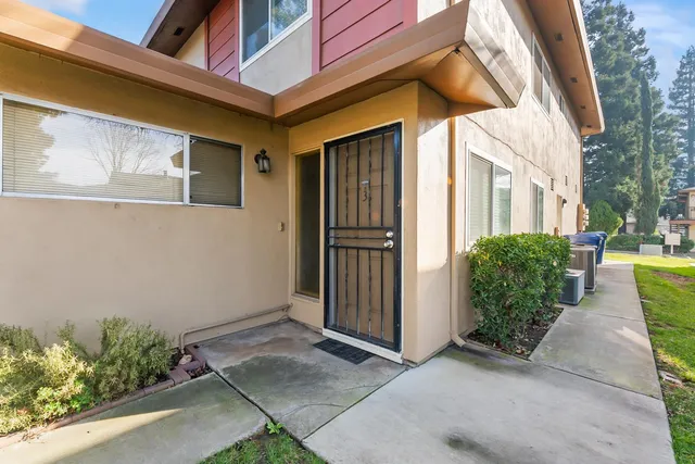 $229,999 | 5642 Madison Avenue, Unit 3, Sacramento, CA 95841