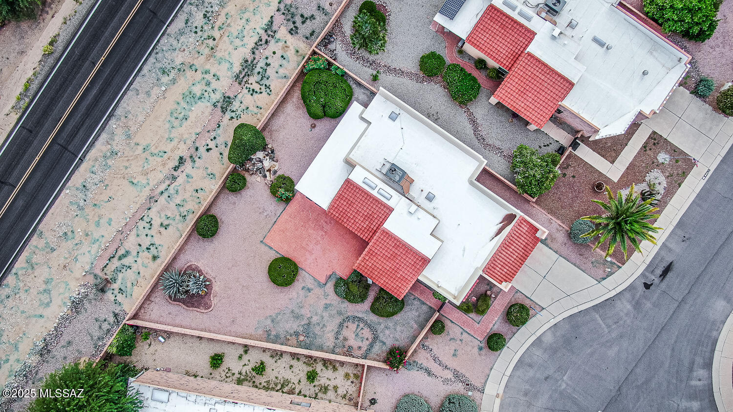931 West Rio Guaymas Green Valley, AZ 85614 - Photo 35 of 39 an aerial view of a house with a yard