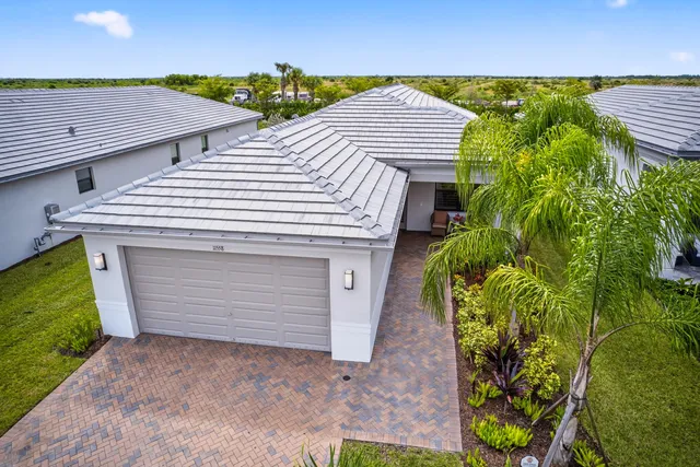 $570,000 | 11558 Southwest Oceanfront Court, Port St. Lucie, FL 34987