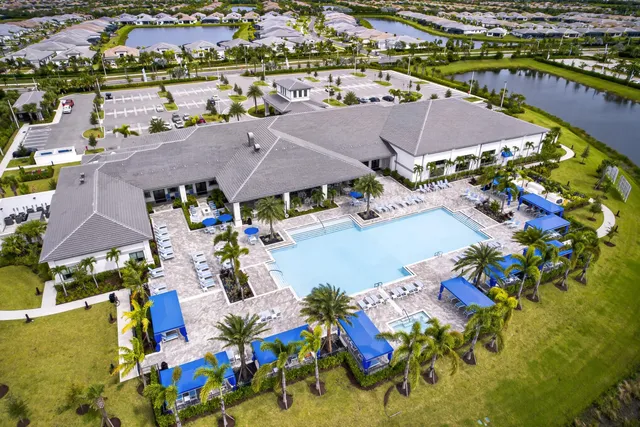 $570,000 | 11558 Southwest Oceanfront Court, Port St. Lucie, FL 34987