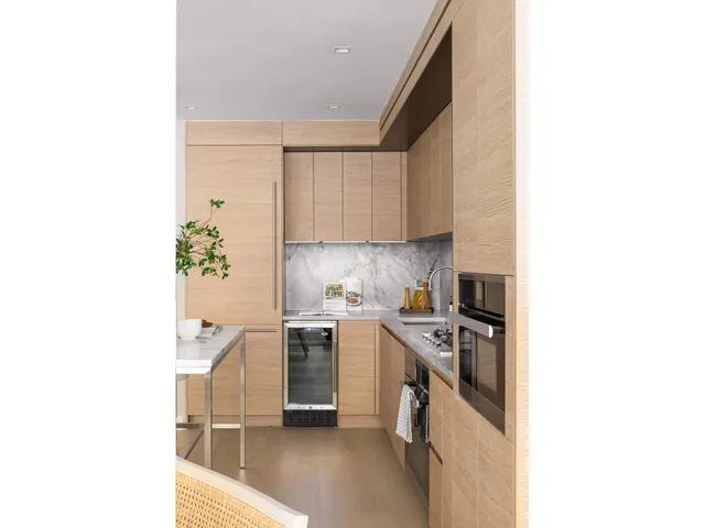 $2,300,000 | 215 West 28th Street, Unit 12A | Chelsea