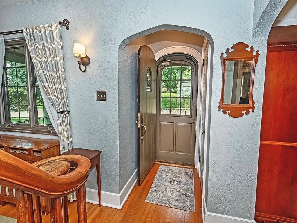 644 Beverly Road Pittsburgh, PA 15243 - Photo 3 of 26 a front view of a house with garden