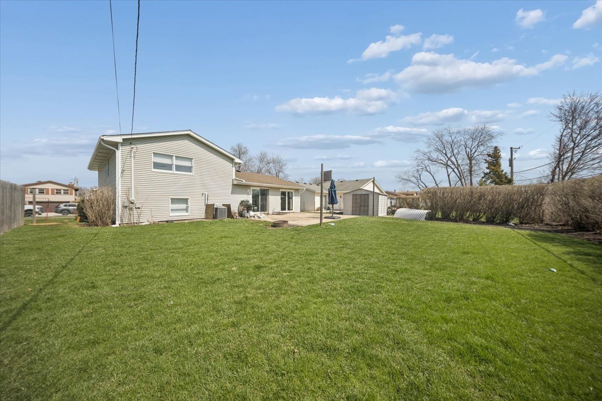 703 Westmere Road Des Plaines, IL 60016 - Photo 25 of 37 Gallery Image 25