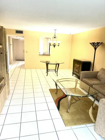 $115,000 | 7281 Amberly Lane, Unit 308, Delray Beach, FL 33446