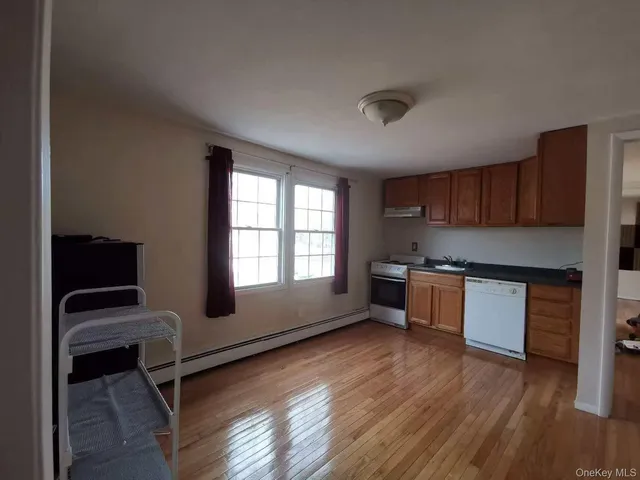 $3,000 | 7 Grange Street, Unit 2A, Huntington, NY 11743