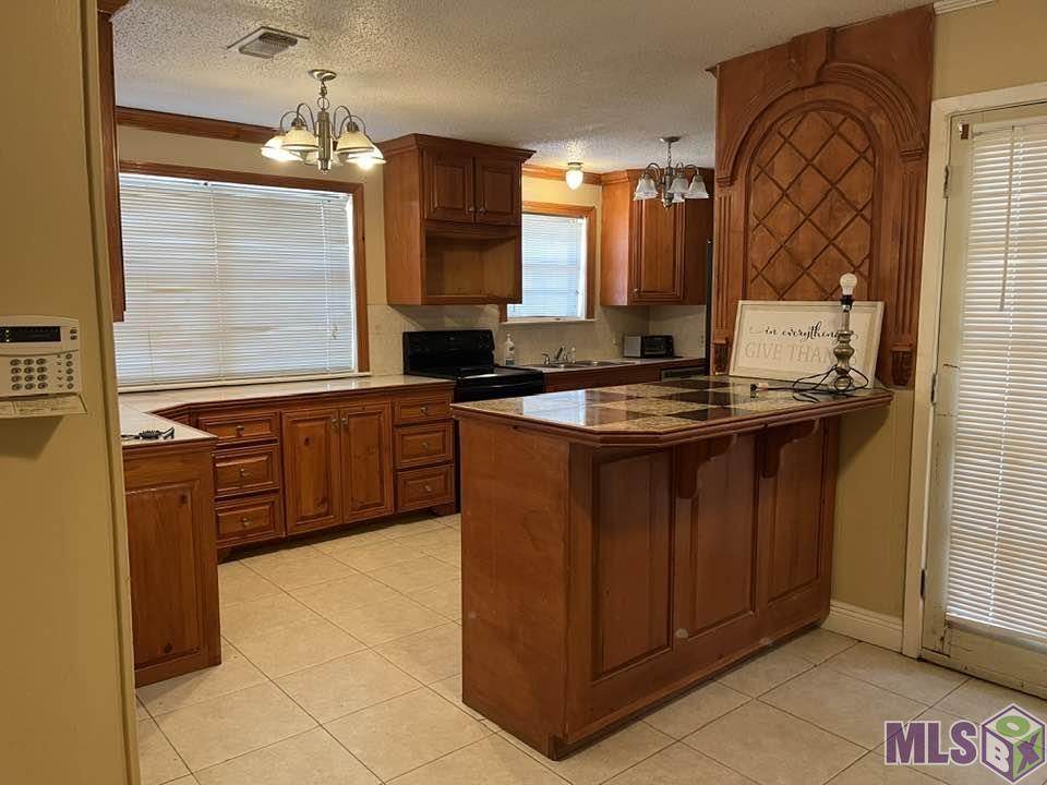 1036 North Sabine Drive Baton Rouge, LA 70810 - Photo 2 of 21