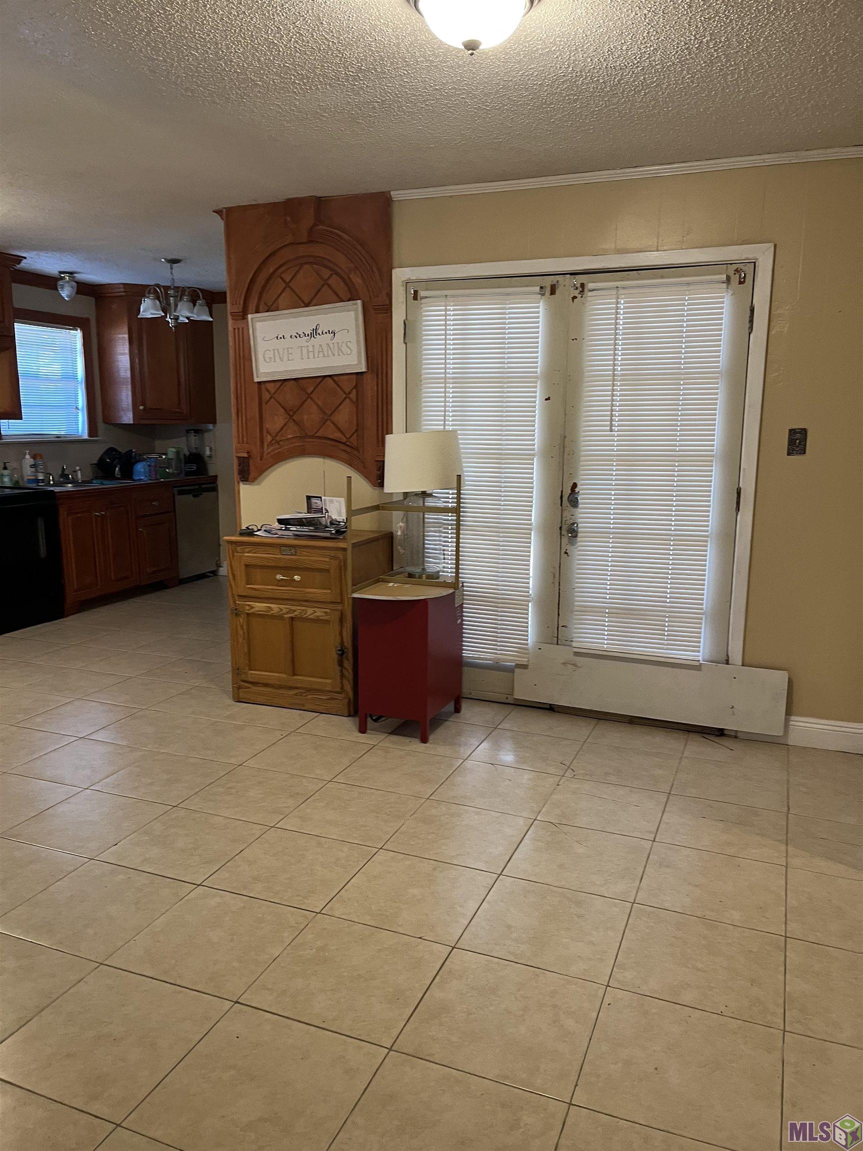 1036 North Sabine Drive Baton Rouge, LA 70810 - Photo 3 of 8