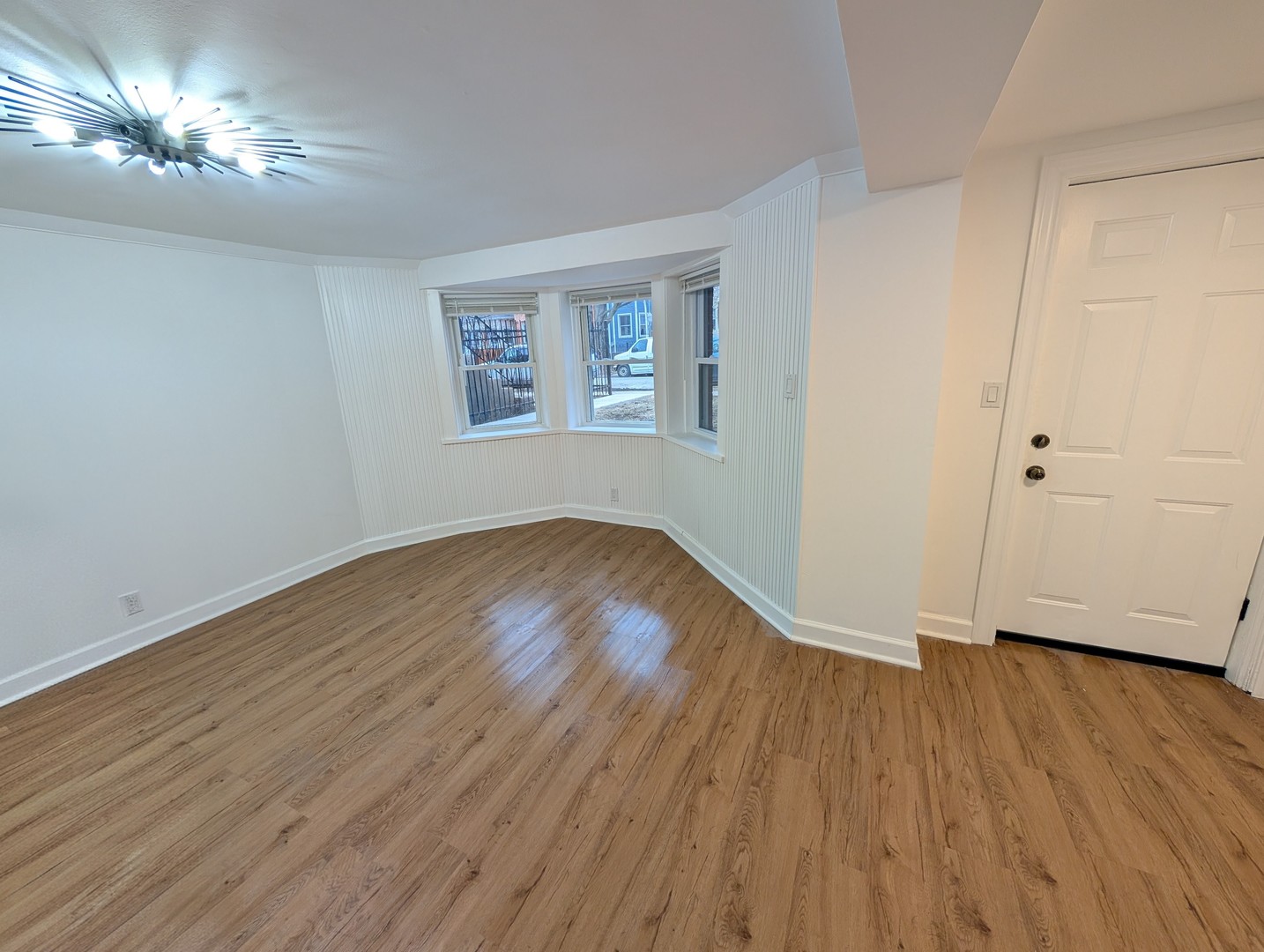 3823 North Whipple Street, Unit B Chicago, IL 60618 - Photo 7 of 12