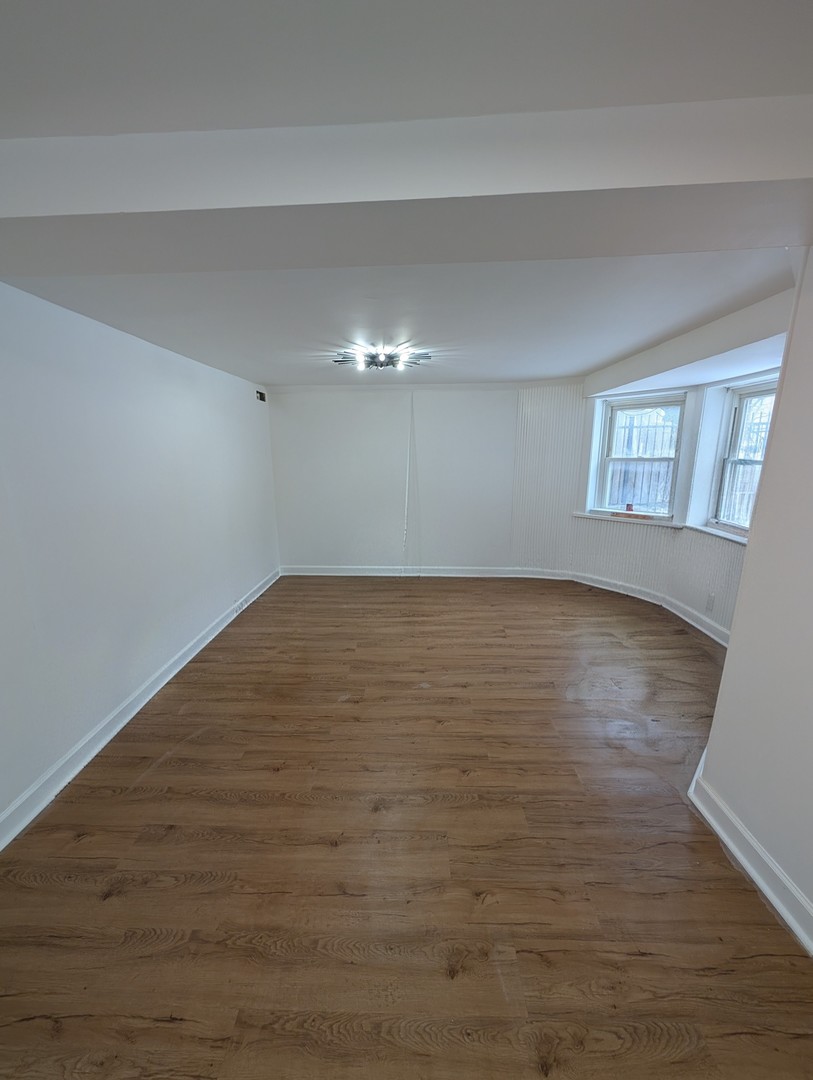 3823 North Whipple Street, Unit B Chicago, IL 60618 - Photo 9 of 12