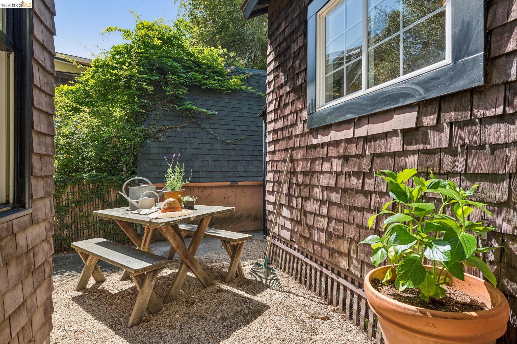 1490 Arch Street Berkeley, CA 94708 - Photo 42 of 57 a view of a chairs and table in the patio