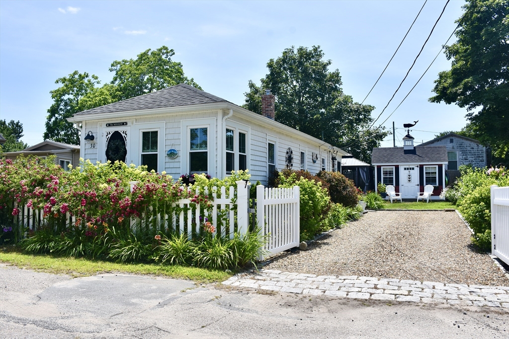 30 13th Street Wareham, MA 02558 - Photo 1 of 31