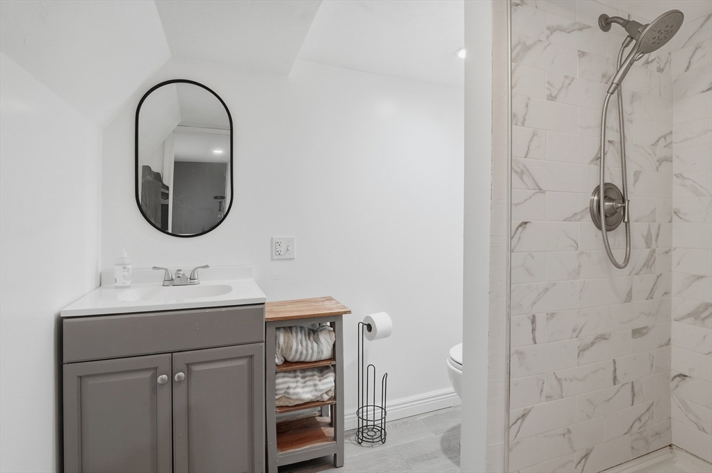 5 Pineland Avenue Worcester, MA 01604 - Photo 26 of 35