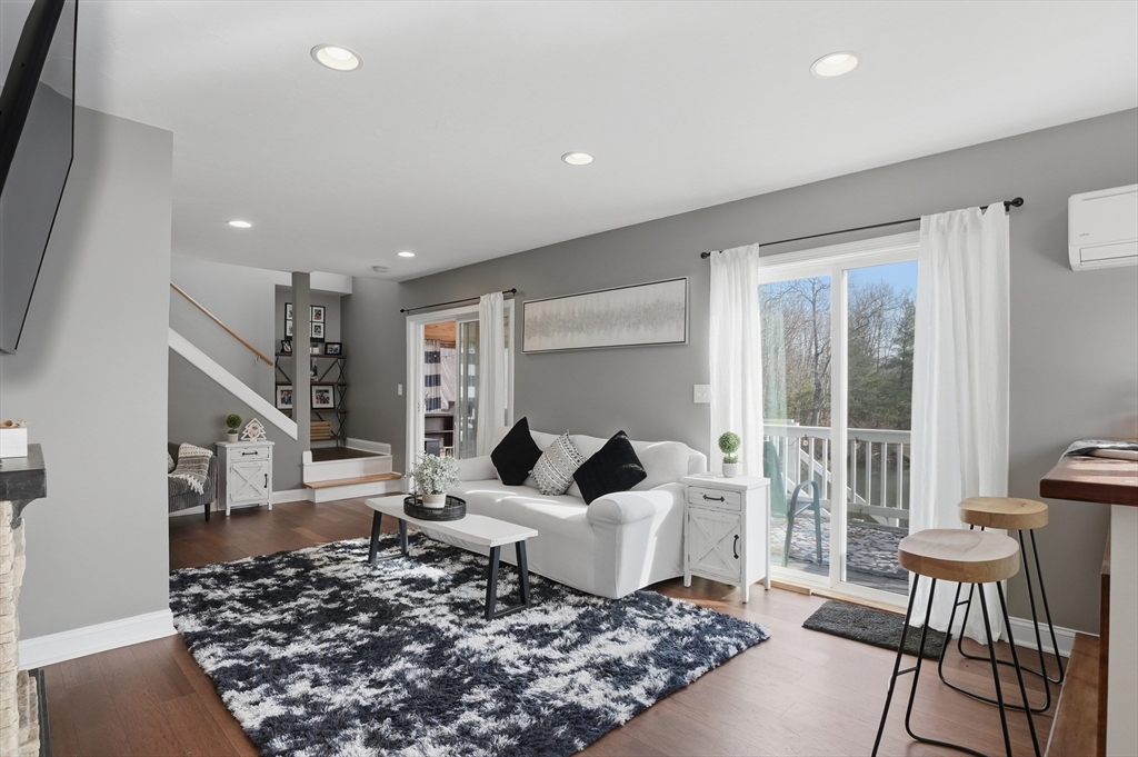 5 Pineland Avenue Worcester, MA 01604 - Photo 4 of 35