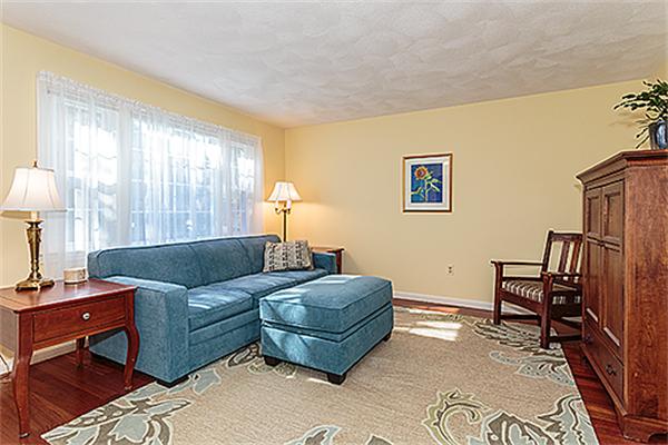 13 Apple Ridge Road, Unit 3 Maynard, MA 01754 - Photo 3 of 22 Gallery Image 3
