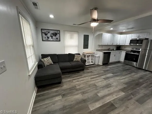 $800 | 1004 Grace Street, Unit A, High Point, NC 27260