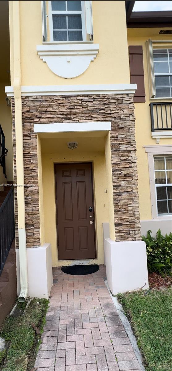 1490 Northeast 33rd Road, Unit 10618 Homestead, FL 33033 - Photo 3 of 9 Gallery Image 3
