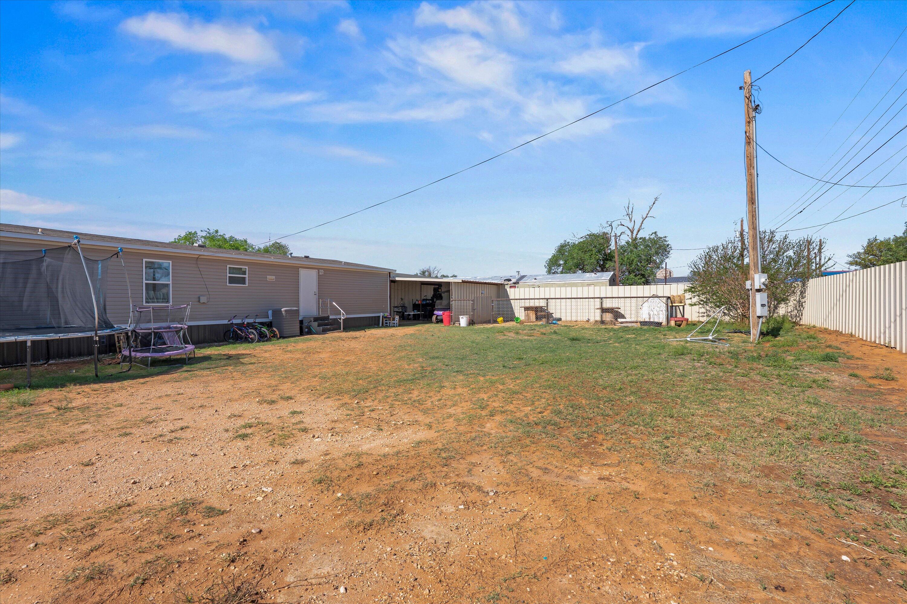 207 East 2nd Street Sundown, TX 79372 - Photo 23 of 26 25-207 E 2nd St