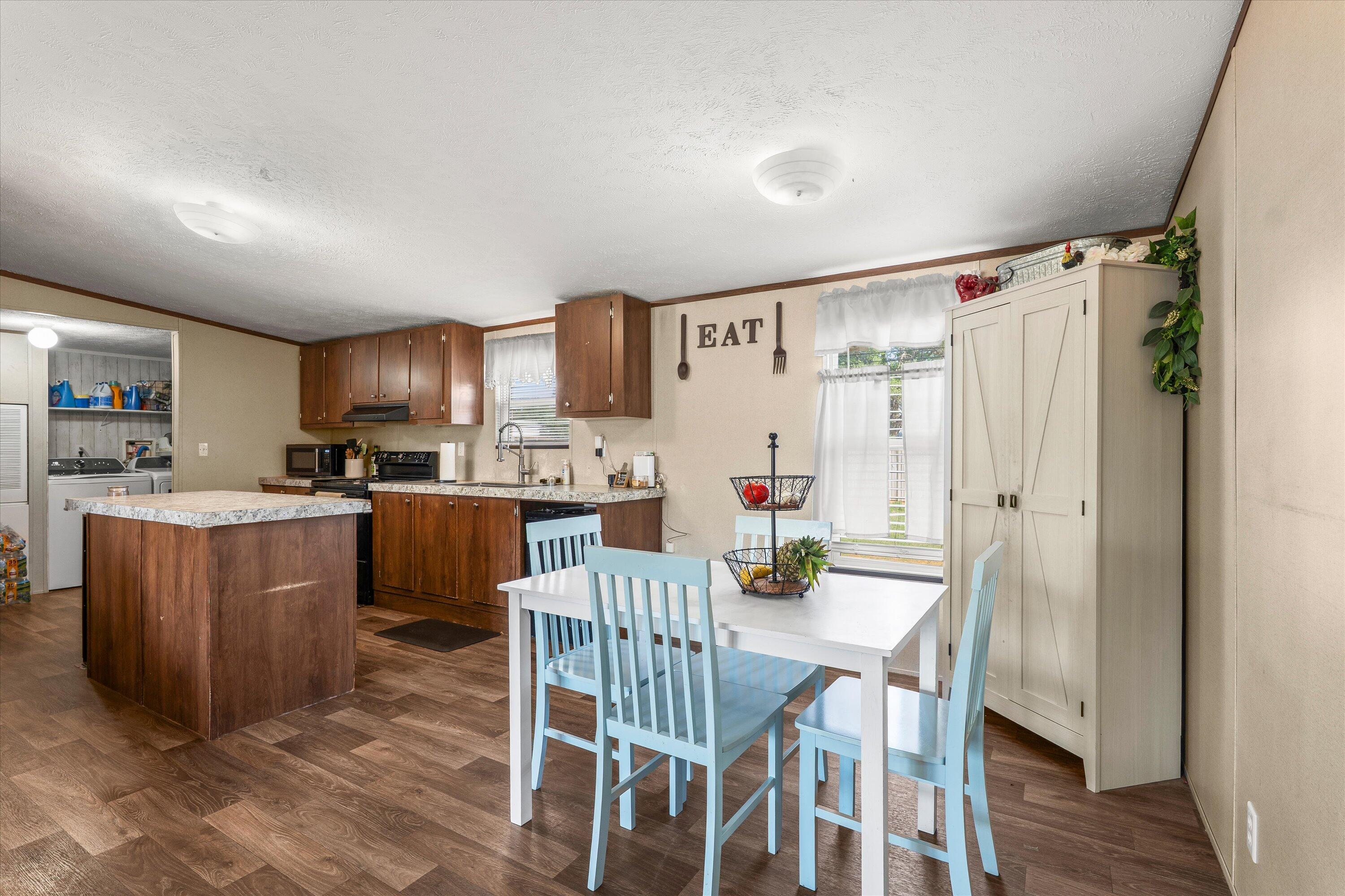 207 East 2nd Street Sundown, TX 79372 - Photo 8 of 26 10-207 E 2nd St