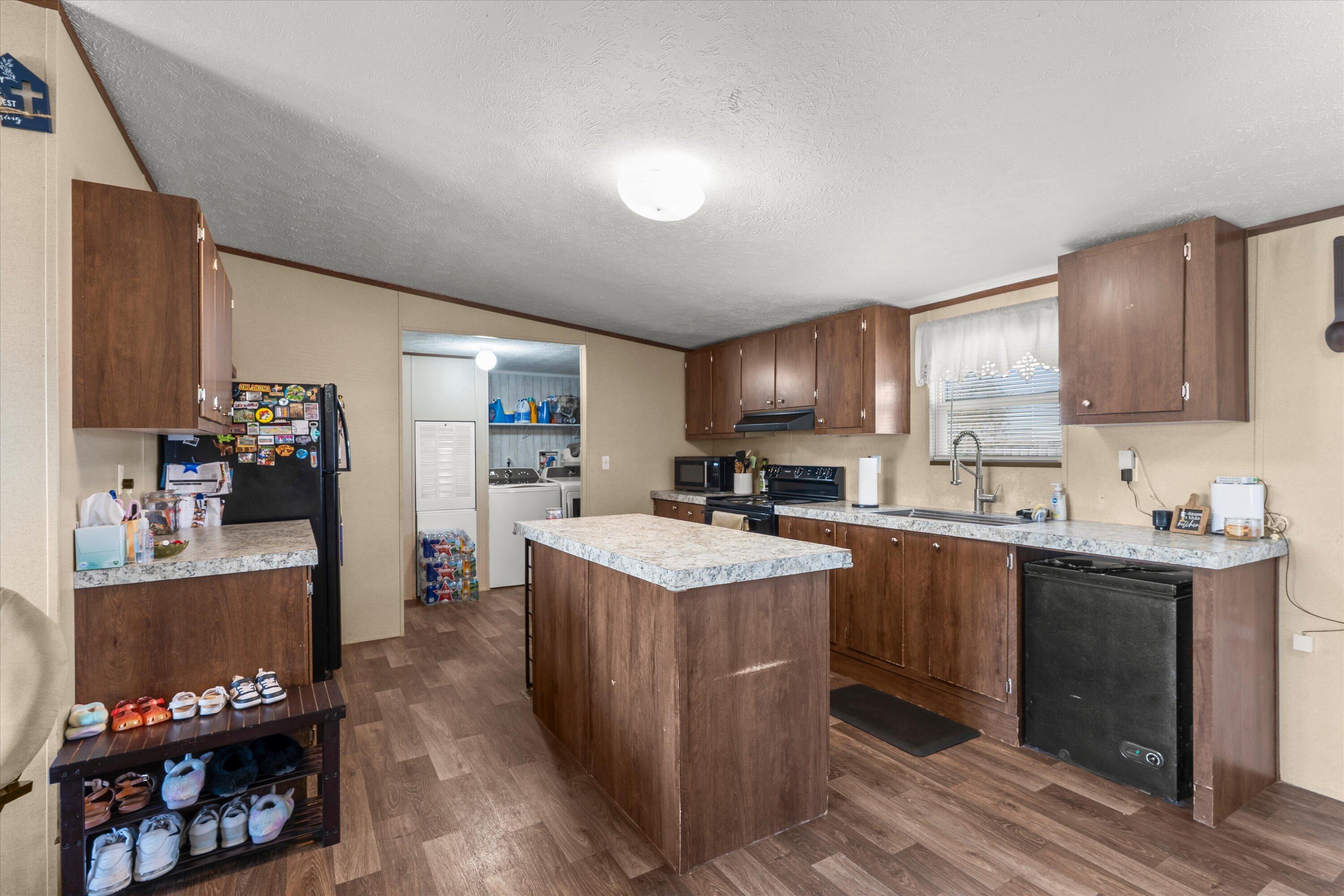 207 East 2nd Street Sundown, TX 79372 - Photo 9 of 26 11-207 E 2nd St