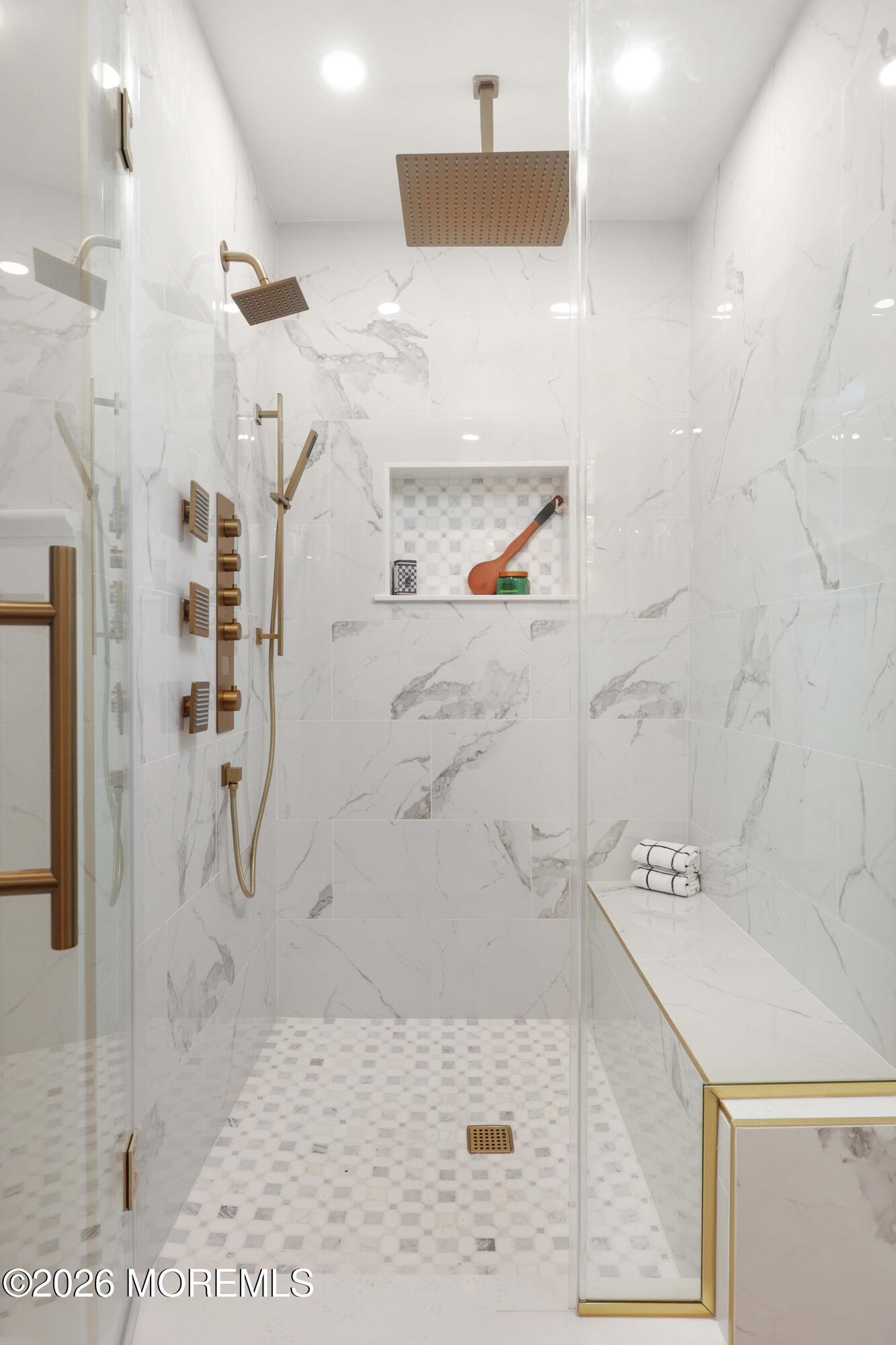 757 Nutswamp Road Red Bank, NJ 07701 - Photo 42 of 64 758A0519