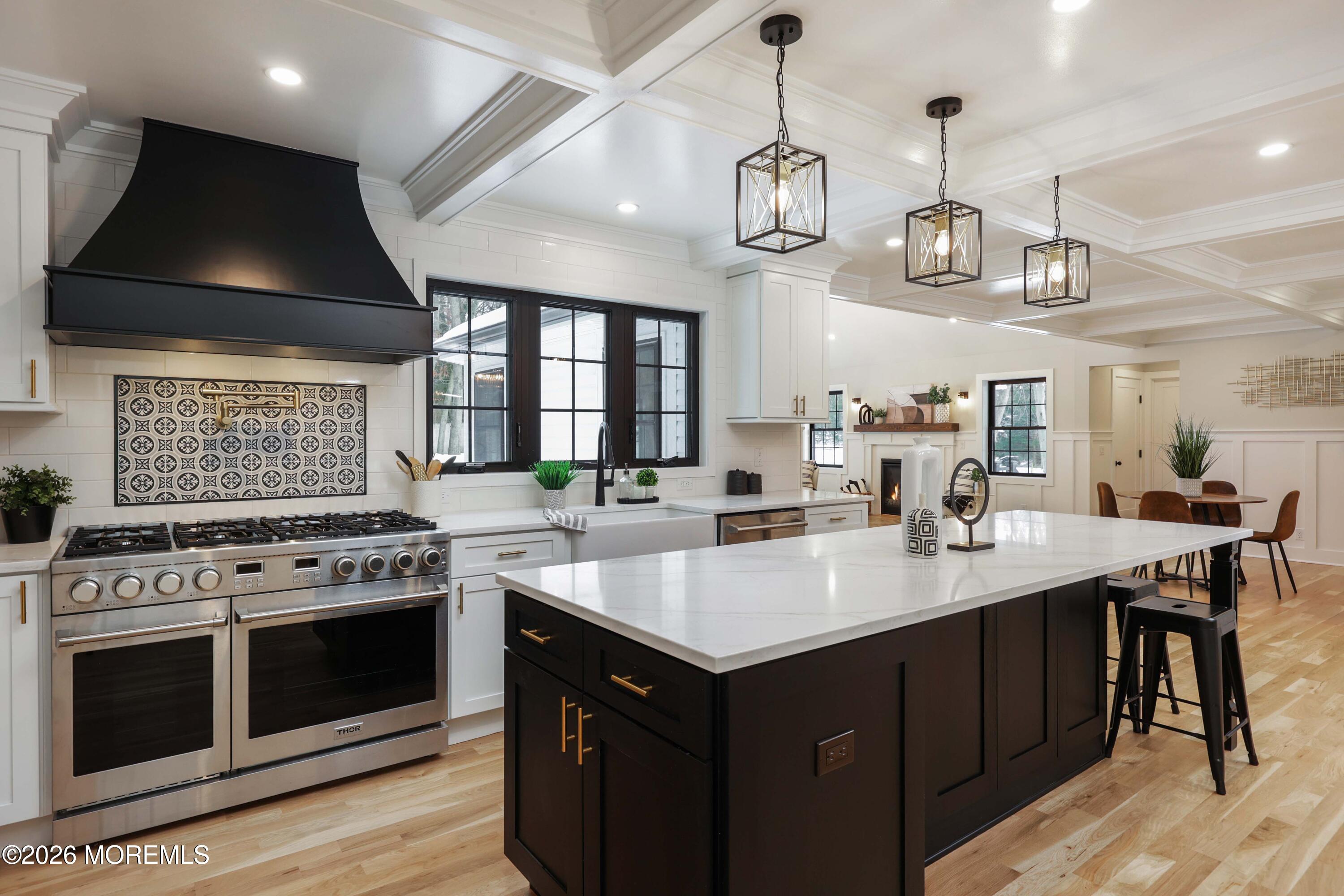 757 Nutswamp Road Red Bank, NJ 07701 - Photo 8 of 64 758A0417