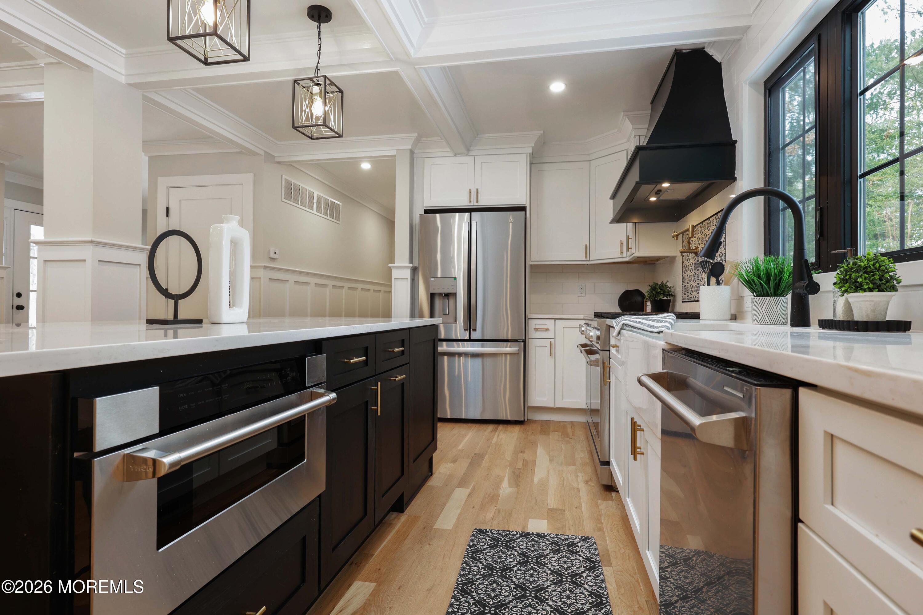 757 Nutswamp Road Red Bank, NJ 07701 - Photo 9 of 64 758A0400