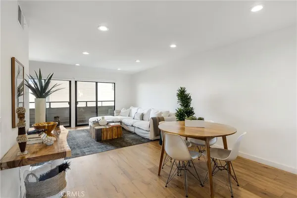 $6,500 | 439 Camino De Las Colinas, Redondo Beach, CA 90277