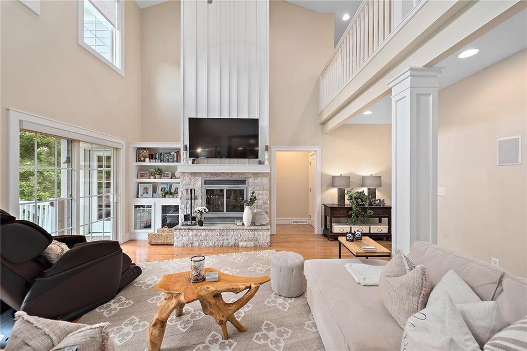 824 Harmony Road Pittsburgh, PA 15237 - Photo 3 of 25