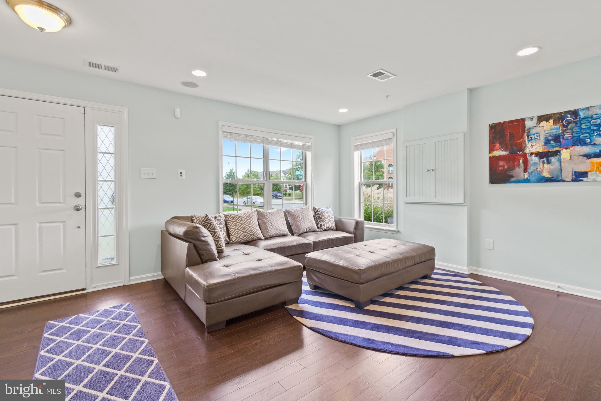 7400 Four Gardens Road Brandywine, MD 20613 - Photo 2 of 36 Living Room on 1st Floor