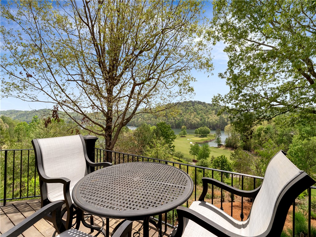 220 Long Cove Court Sunset, SC 29685 - Photo 15 of 49