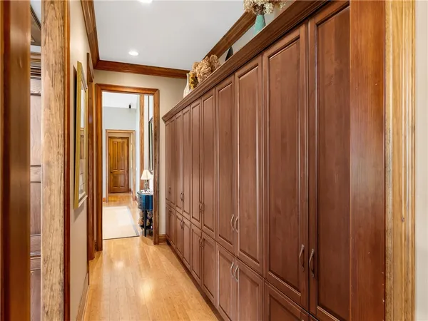 $2,149,900 | 220 Long Cove Court, Sunset, SC 29685